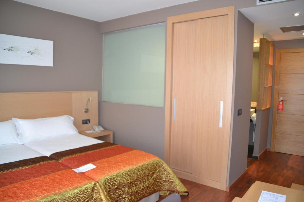 Hotel Vilar Riu De Baix Flix Quarto foto